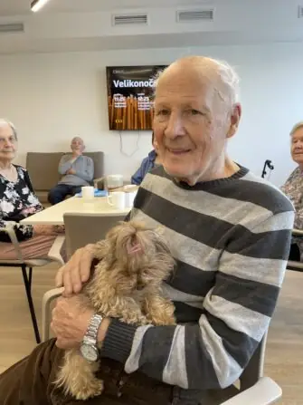 8ffbe760-20b9-465d-8cd2-cfe28957b5ae