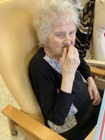 A9994DE0-639F-44B4-8CD4-648083748757