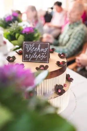 a8beaa05-8a13-4e6b-9e52-845a0bf8a9a9