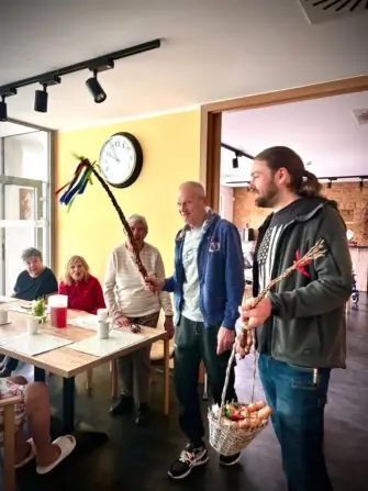 bcd8e0a6-aca0-4355-bd28-dfd5b58eaf5e