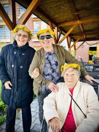 dd7cb94d-8dd7-4e58-9e85-853038e1b9da