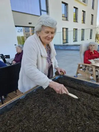 e030fe0e-5136-4671-848e-103347f8e31e