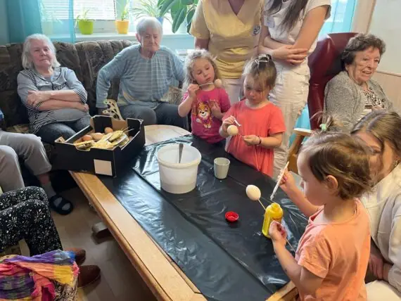 f185fc7f-20fc-44e8-a1c4-e3213be5a6d3