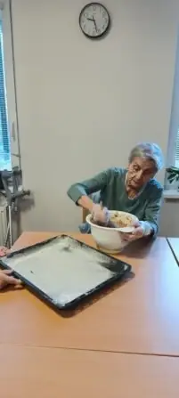 f2107f4b-9d35-4c91-9e47-55908b3fd27f