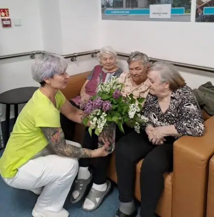 6c4c59e3-2546-45b1-a04c-002ba83d7582