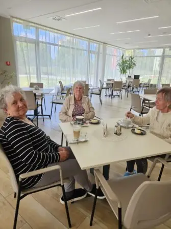 b01b00ca-a330-49a2-934f-00ca08e6a6ab