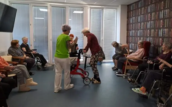 e4ceba30-dc64-425b-a14d-6be2b8aaec15