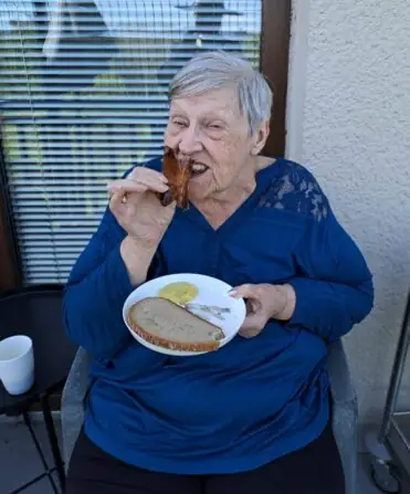 ec7f9f78-e002-4ae8-847a-4b66c2957079