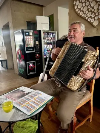 29d6f66d-0bb9-4e30-8a71-bc9f470c8d7f