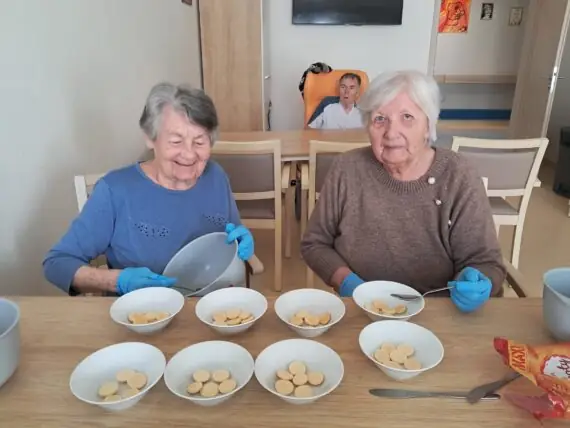 2bf1da25-4e36-4d59-947b-437fafeb5501