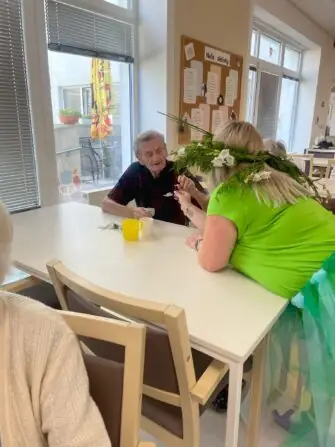 38dca569-5129-4dcc-b0c0-ebd749c9287b