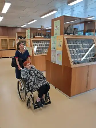 4aadef18-c7d0-4f81-a136-cd7565a3cdc8