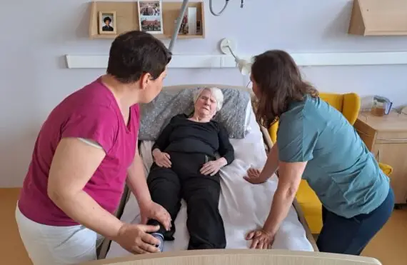 4b950b2f-2dcb-46a8-936f-add3e435c193