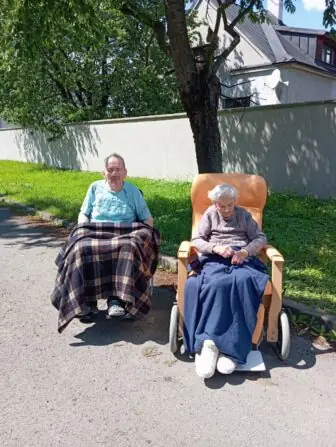 752ff0b2-223f-4027-aa04-053c560b7222