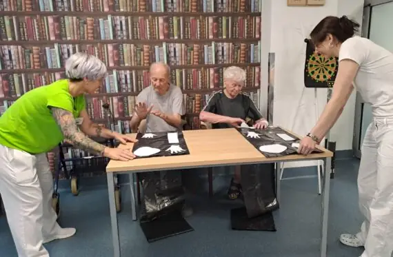 9ca678dc-4fba-4bf4-a791-cdd2a6422bf6