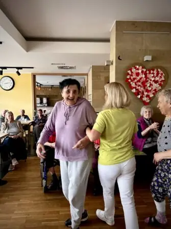 babc0d5e-fbf7-49e2-83c4-15c7145586e4