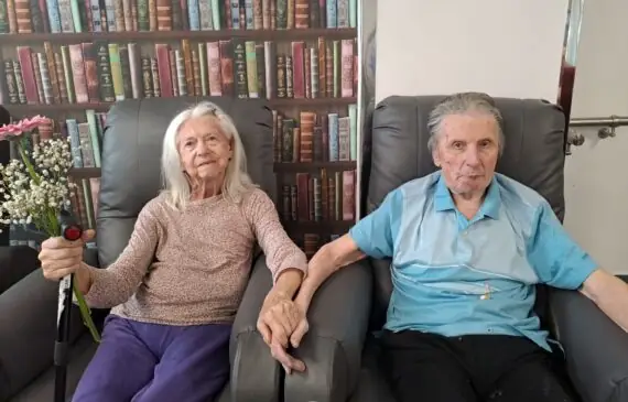 bc6c244a-c90c-4f38-b47e-a496e02f6e8e