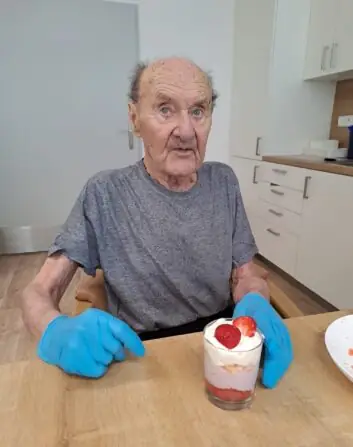 fef43bd1-6eaa-4ed8-a977-de7ad6bb35c8