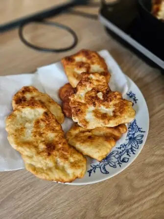 06e7b56a-bdc7-478f-92c0-c37f8ef2022a