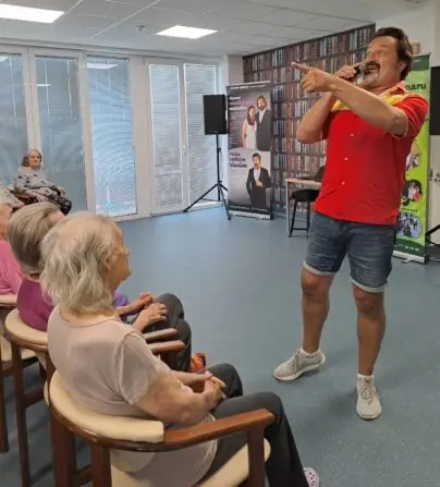 0f55e587-8c50-4fcd-b33c-89bf6f71220a