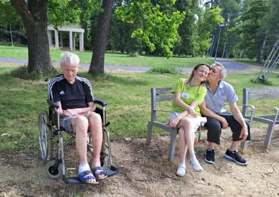 17e7db7b-21c9-41c7-b214-e055845eb72c