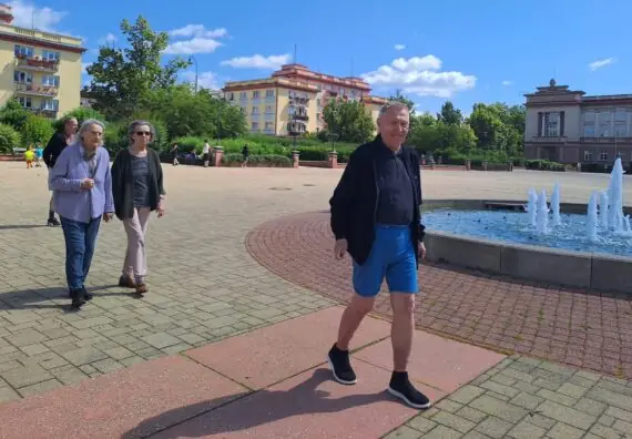 19bb8201-bcdd-45bf-8adf-4ed207ade4ca