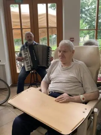 20250711 harmonikář (5)