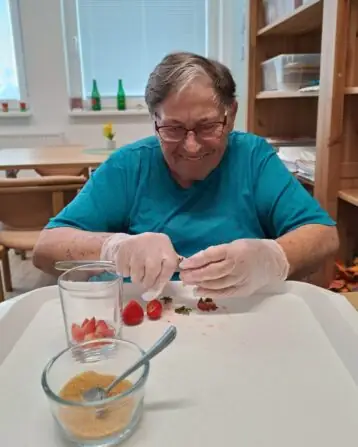 2abcbcec-5f9e-484b-b982-60d614ecafab