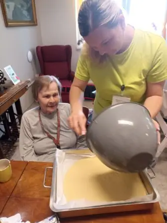 36D294B5-7239-4F5D-AAF4-A5459B58E290