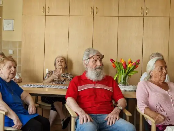 400ebe76-204e-47ea-9520-d8d9cc807136