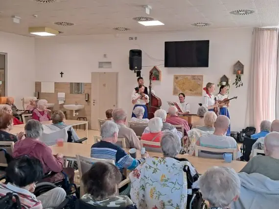 4132350b-83a7-45aa-bcc7-34c939bf1508