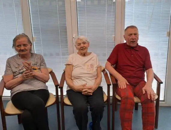 f6dc05c3-eff7-40d3-8fd4-7bbc7674b36d