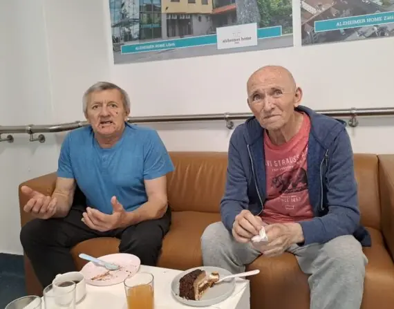 112bd7e4-df27-4040-84b9-d06d7ddf9151