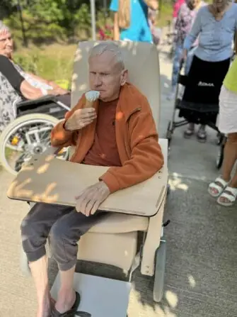 85c17ab8-e687-44b7-b82b-723d565d5d0a