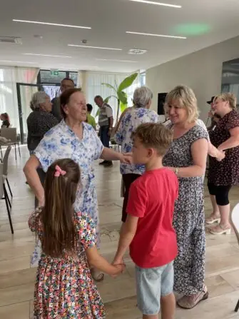 8f01de33-d6d5-498b-906b-ac9fb3e56369