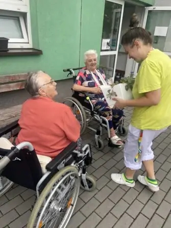 DB67C83A-D24B-4A74-9C20-C804158C7974