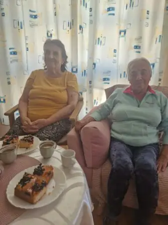 a5c2e240-1d2b-48f9-aa59-971a4587f21c