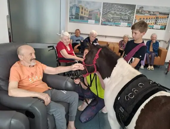 a808896b-043f-43aa-86b6-13c01eff559c