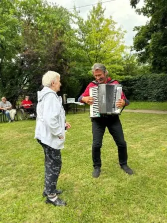 aa5ea4b4-da3f-4342-b800-f4385f7c8e65