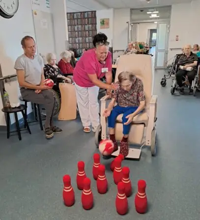 b0543424-ef0f-42a7-8f74-26a2e3f4ddec