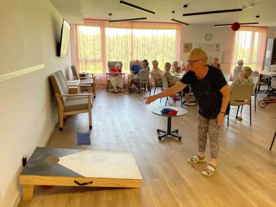 b90323d8-dba2-4972-b06a-b975c18bcf15