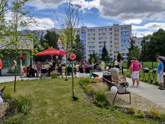 b9379bcd-99e8-4be5-ab69-6c39a77149c9