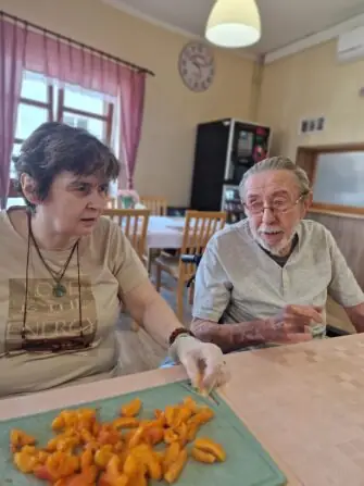 bb33fe03-35f1-45c4-823b-67e4114ec12f