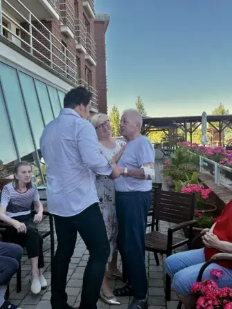 d2831d25-a79b-4209-8ade-b204103312f6