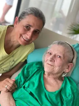 fef6ab24-f8bf-4919-89bc-73b7168791cf