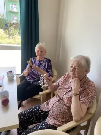 29F61679-A2DF-470C-B51F-D42047136EEA