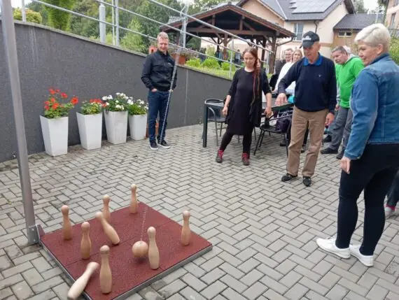 45609cba-a313-463a-b555-e112652c276a