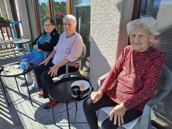 45e61388-dbaa-438b-8de7-557f55036bde