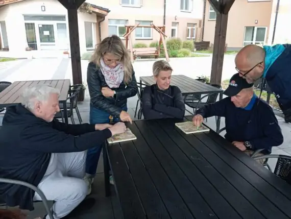 61233048-83f2-49de-a636-438b2c64ce59