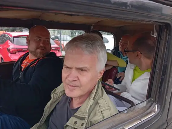 61836716-96b3-4de9-b5e0-97dd3174f515